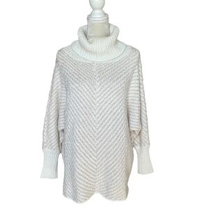 Moon & Madison Womens Cowlneck Textured Sweater Size S Oversized Batwing Sleeves